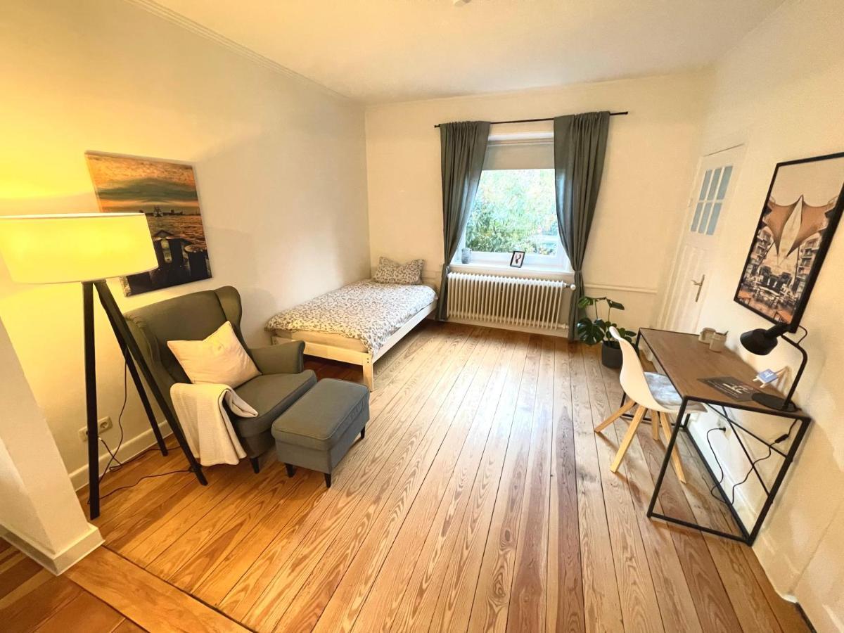 Modern Und Ruhig In Elmshorn Apartment Exterior photo